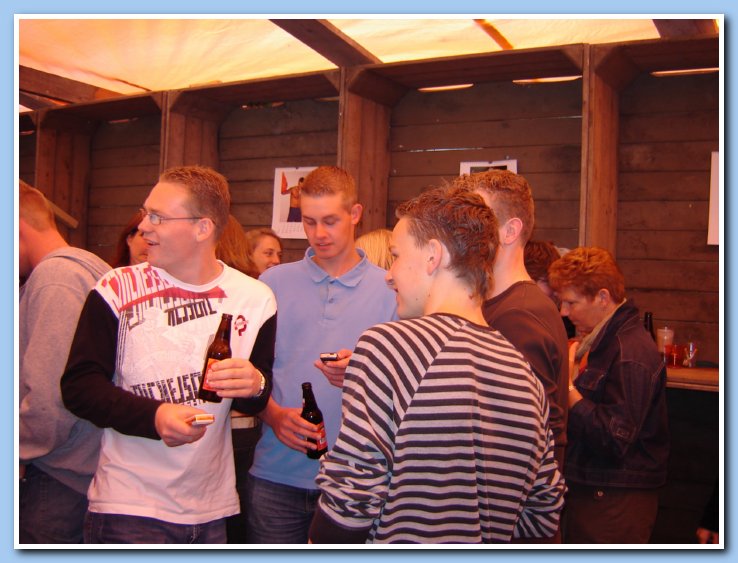kermisborrel en tuin etc 026